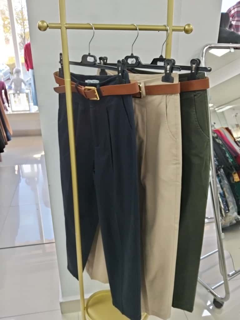 Imagine WhatsApp 2025-11-19 la 13.04.56_10f5665b Pantaloni Cargo - imagine 1